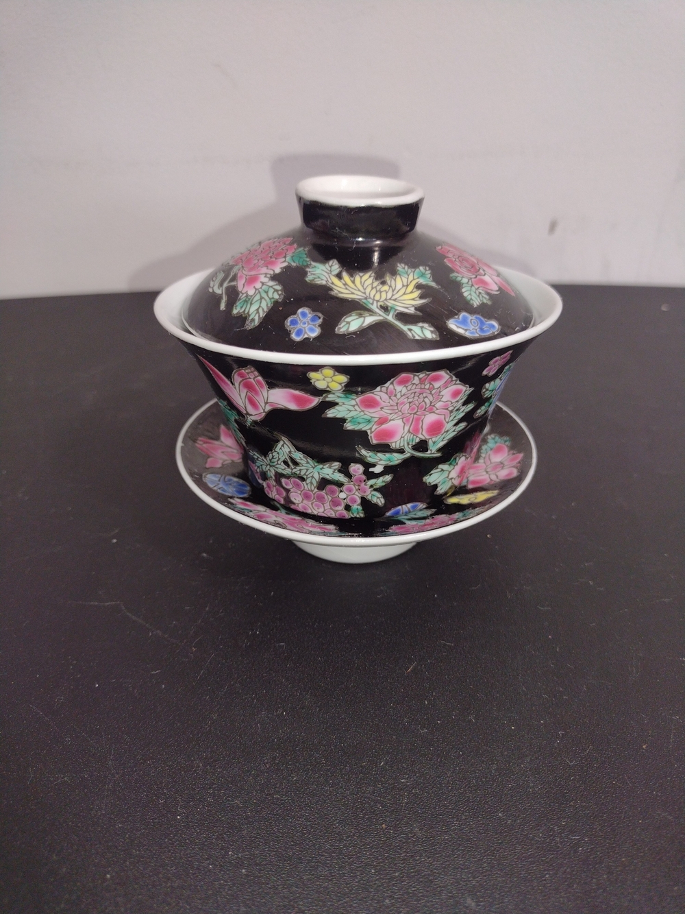 Black Floral Porcelain Gaiwan Tea Set with Lid and Saucer